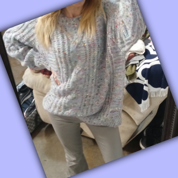 Colorful Sweater - Picture 6 of 6